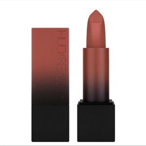 Huda Beauty Matte Lipstick - Interview